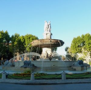 Sightseeing in Aix-en-Provence Fontaine de la Rotonde